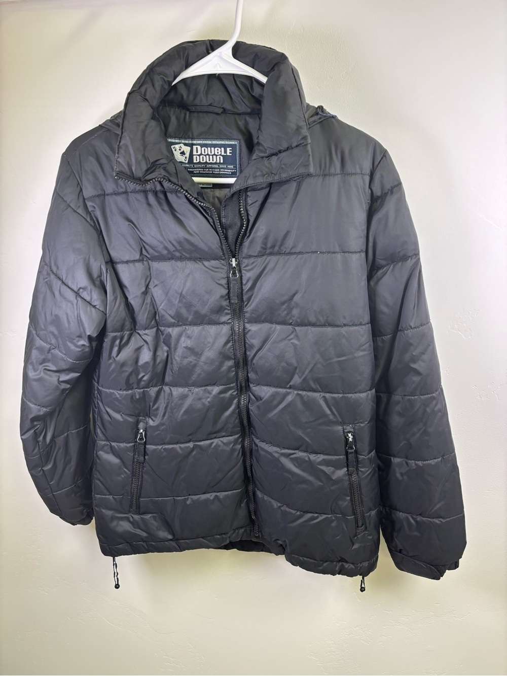 DOUBLE  DOWN  PUFFER JACKET
MEN SIZE SMALL   BLACK NYLON OUTER SHELL